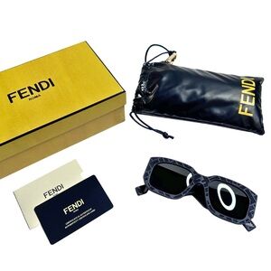 Brand New Fendi Shadow Geometric Matte Black Acetate Sunglasses